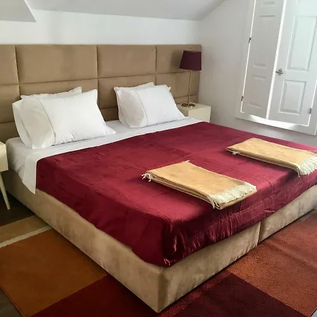 Casas Rosa Sousa 4*
